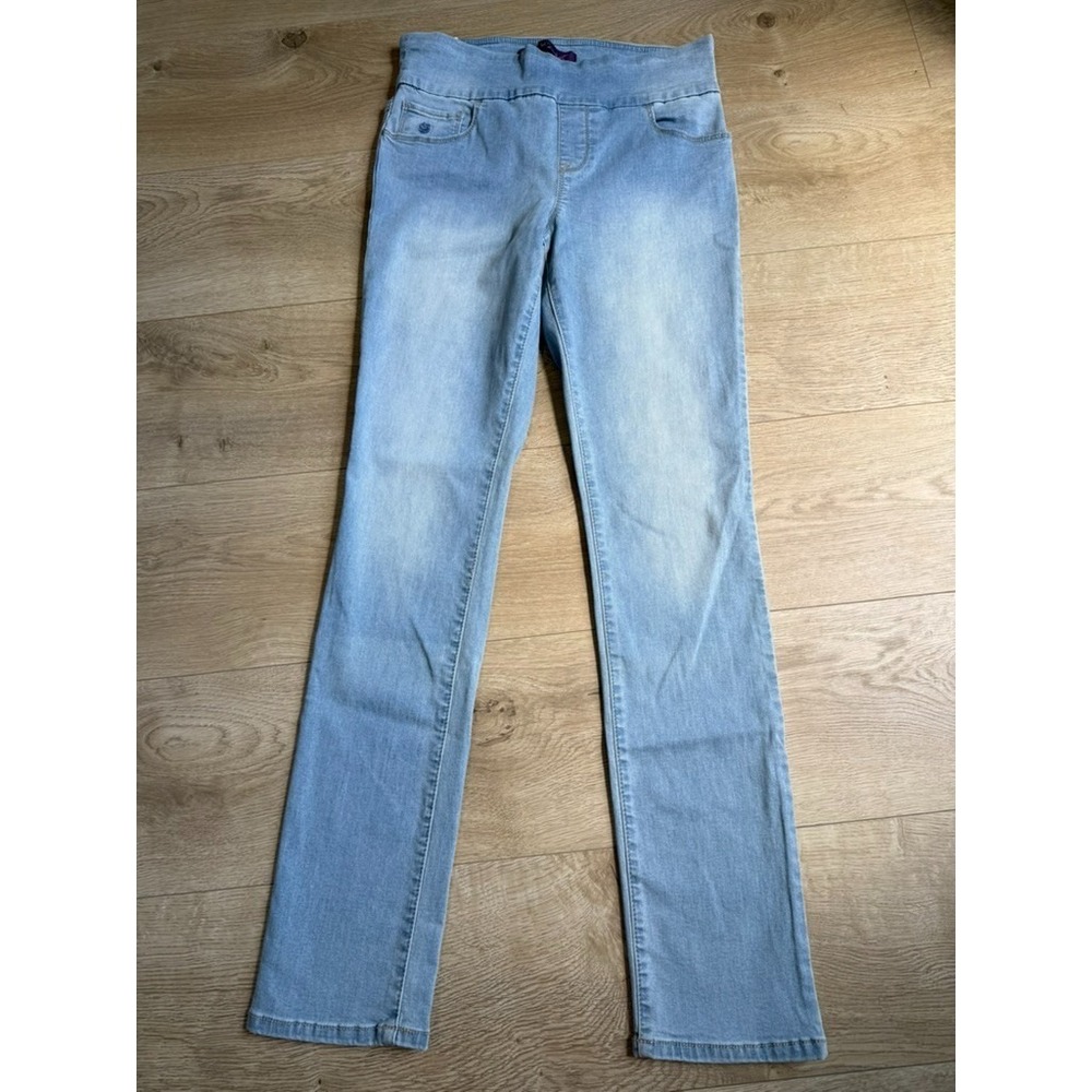 NWT Gloria Vanderbilt Amanda Pull On Jeans Women's Slim Skinny Leg light wash 4